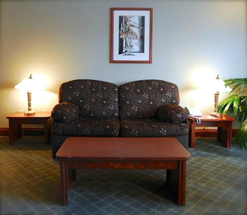 Hotel Travelodge By Wyndham ויקטוריה-ויל מראה חיצוני תמונה